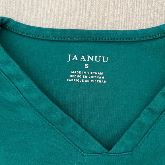Jaanuu Hunter Green Women’s Scrub Top Size S, Excellent Used Condition - Picture 2 of 2